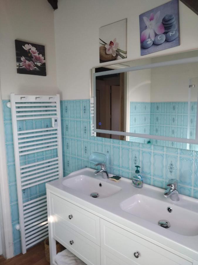 La Longere Des Gillettes Bed & Breakfast Bezenet Bagian luar foto