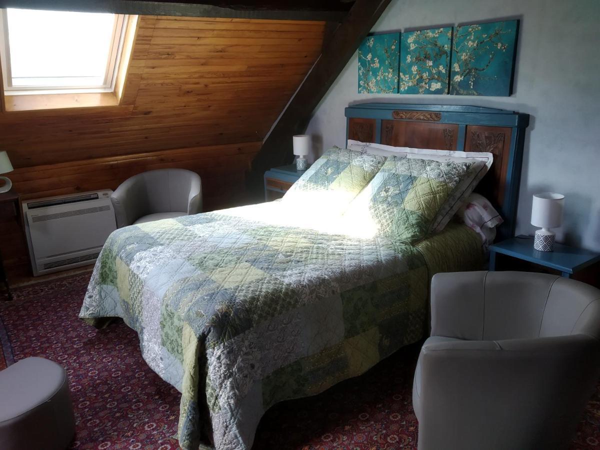 La Longere Des Gillettes Bed & Breakfast Bezenet Bagian luar foto