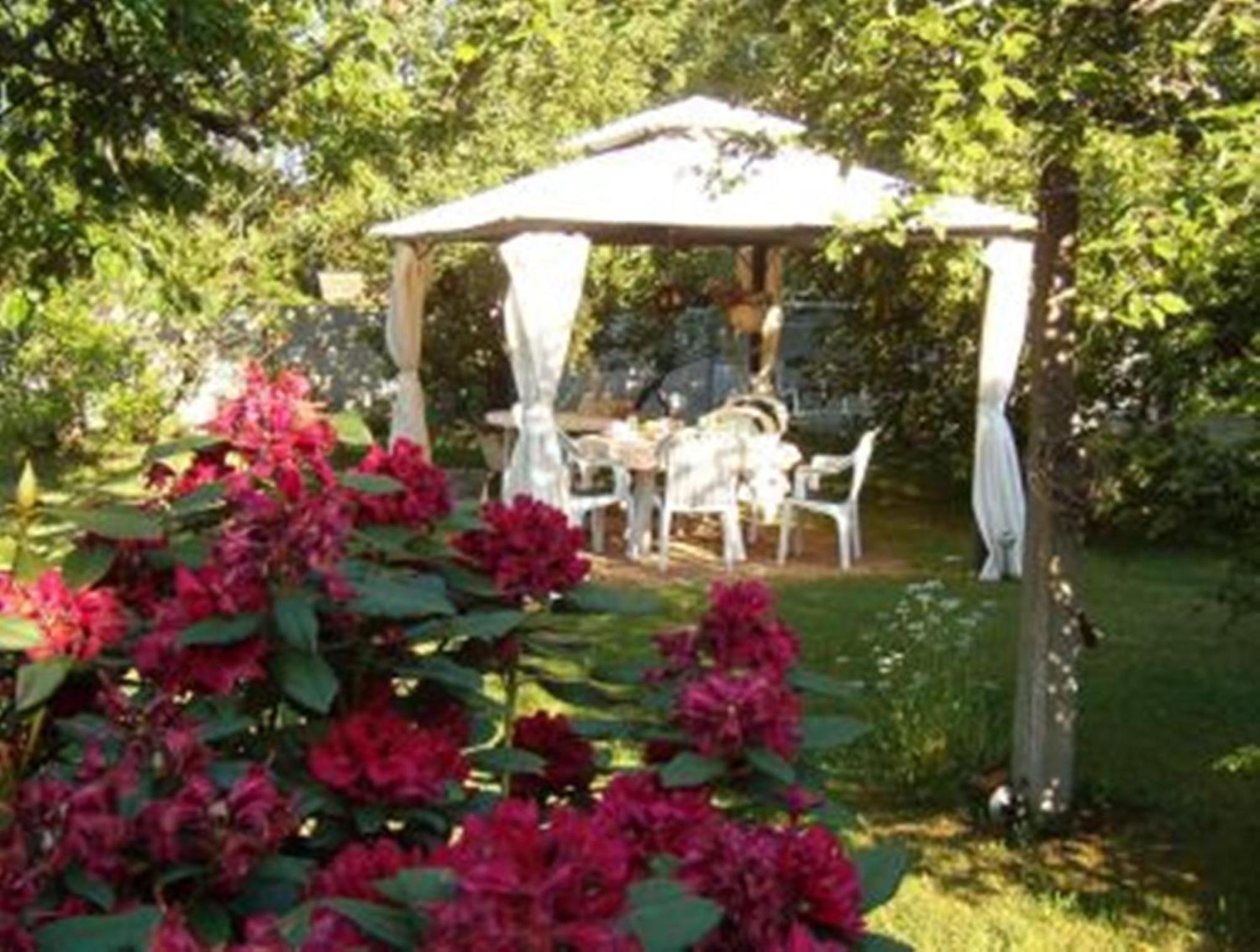 La Longere Des Gillettes Bed & Breakfast Bezenet Bagian luar foto