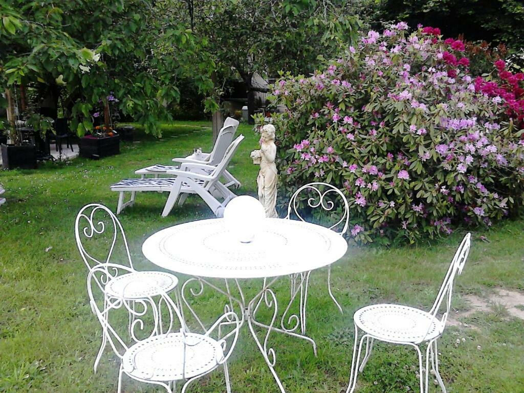 La Longere Des Gillettes Bed & Breakfast Bezenet Bagian luar foto